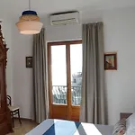 Overlooking The Sea Tatil Evi *