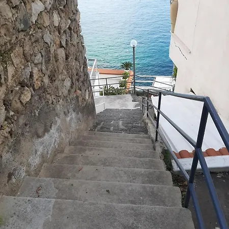 Nyaraló Overlooking The Sea Praiano